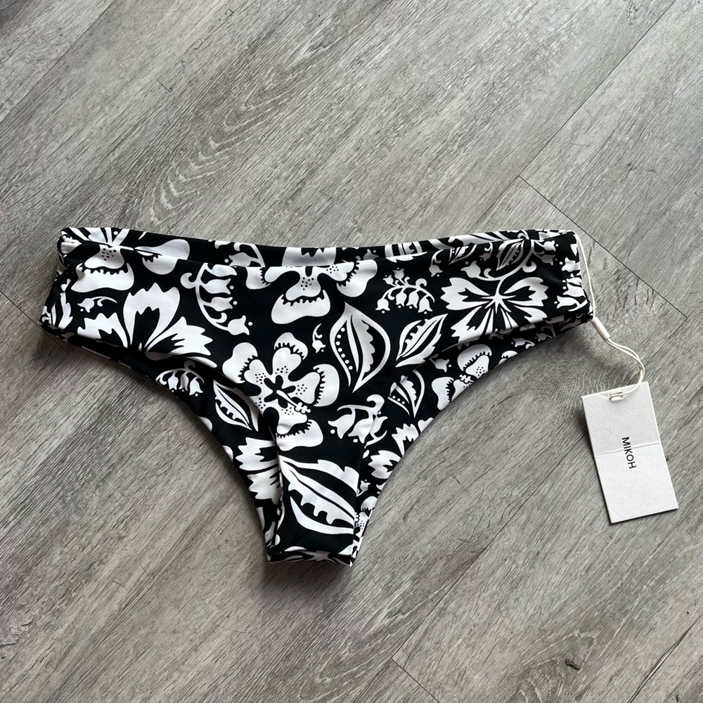 Mikoh Luau Night Bondi Bottom
